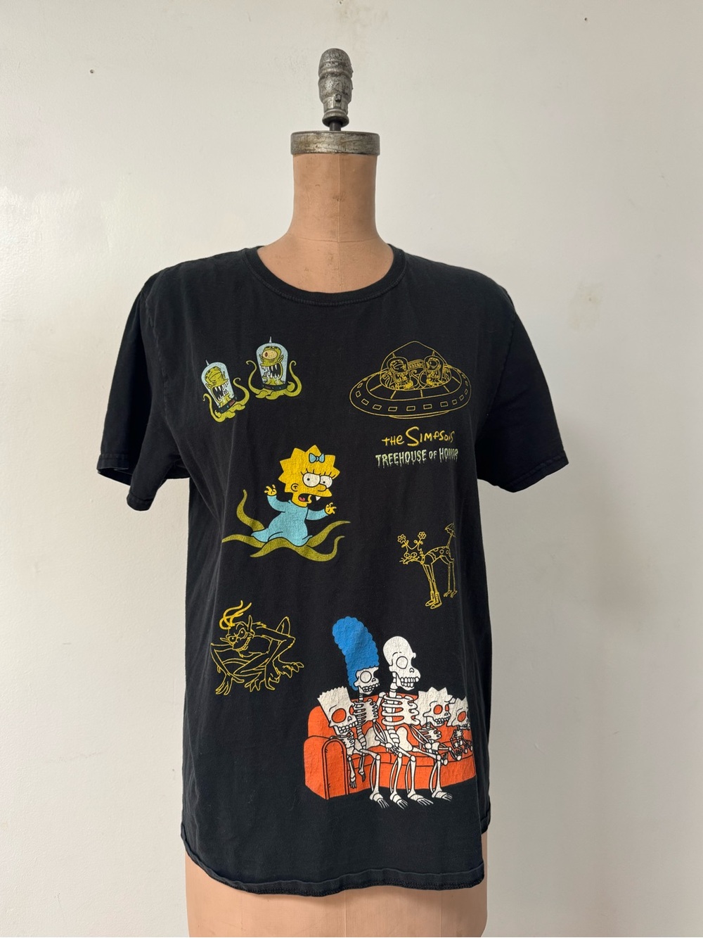THE SIMPSONS treehouse of horror t-shirt size L